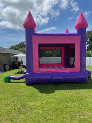 IMG 3564 1689626038 PRINCESS PURPLE BOUNCE HOUSE