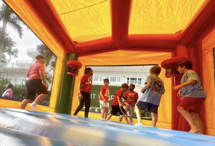 SEASON SAMPLERS BOUNCE HOUSE